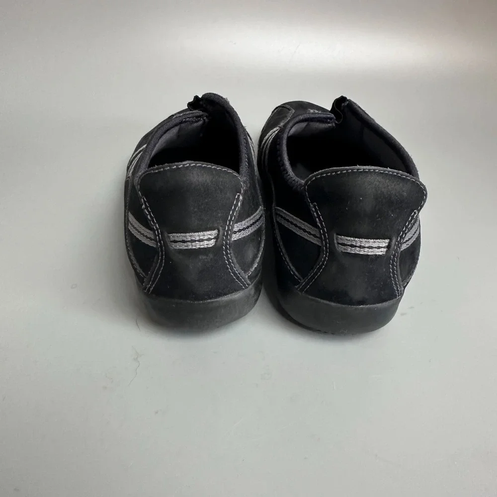 Clarks Privo Womens 7M Black Nubuck‎ Leather Slip On Sneakers Striped Accent